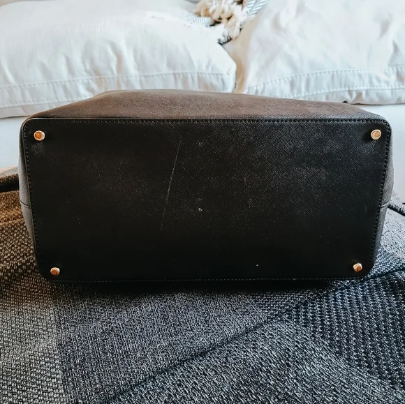 Kate Spade Cedar Street Harmony Black Leather Tote - Picture 6 of 12